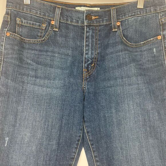 Levi's 515 Women's Dark Wash Flap Pockets Distressed Bootcut Denim Jeans Size 10 - Picture 3 of 16